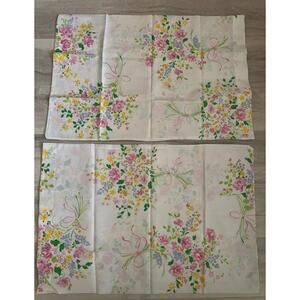 Vintage Floral 2 Standard Pillow Cases Grannycore Cottagecore Flowers Nice!